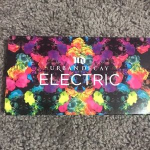 Discontinued Urban Decay Electric Palette